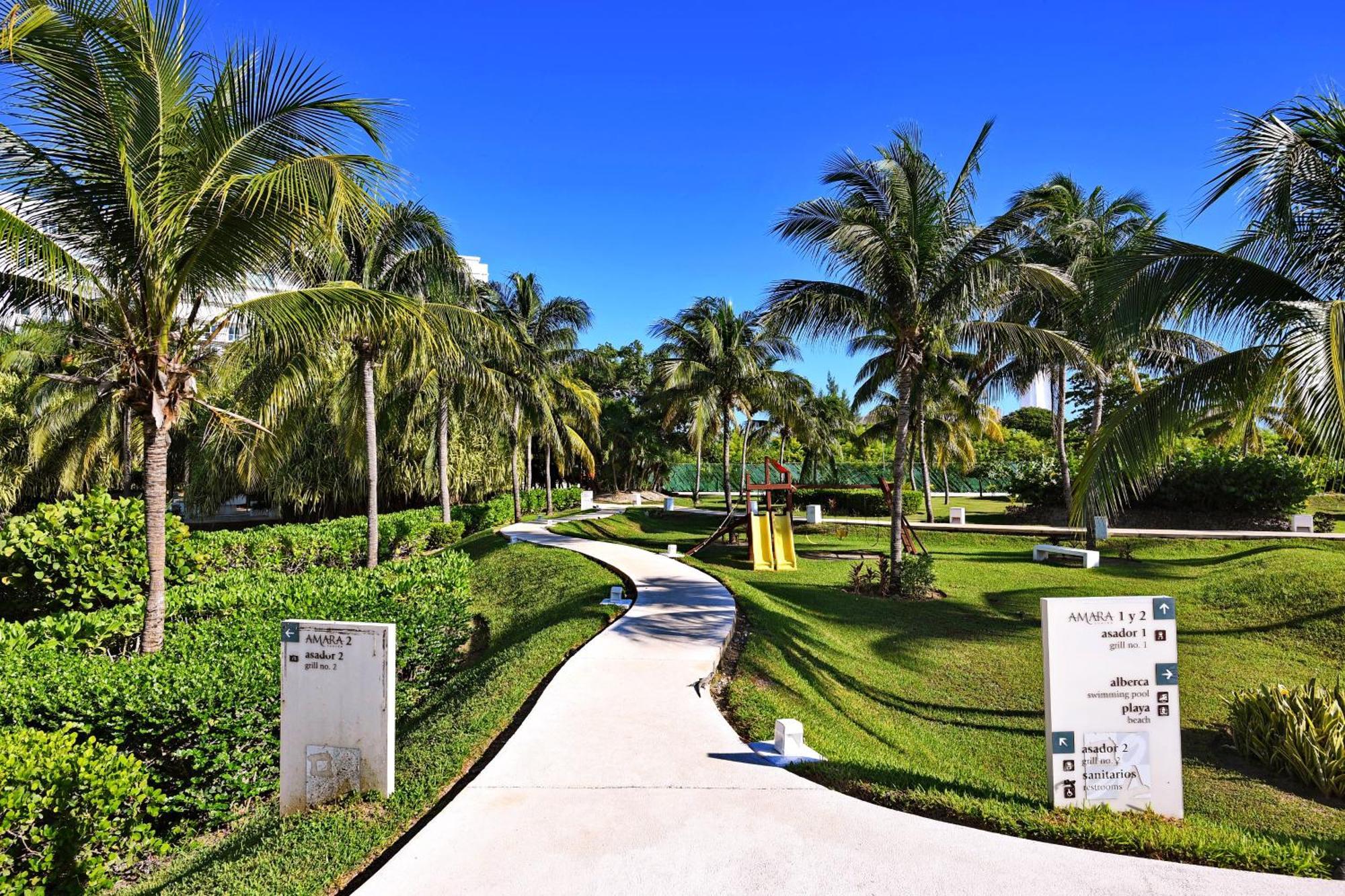 Beachfront Apartment Blue Vista Cancún Extérieur photo